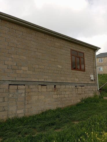 bakıda 1 otaqlı ucuz kirayə evlər: 4 otaqlı, 8 kv. m, Orta təmir — 16