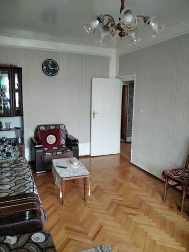 məhlə evi: Bakı, 3 otaqlı, Köhnə tikili, m. Xalqlar Dostluğu, 80 kv. m — 1