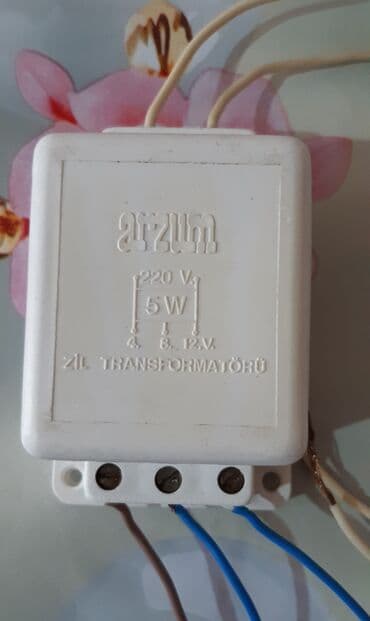 güneş paneli satışı: Zi̇l transformator 4 volt 8 volt 12 volt dəyi̇şən volt. 15 manat — 1