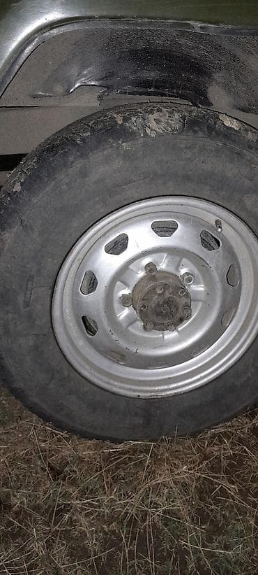 07 stop ledi: Satılır: off-road üçün polad disklər və ehtiyat təkər dəsti - 2 ədəd — 2