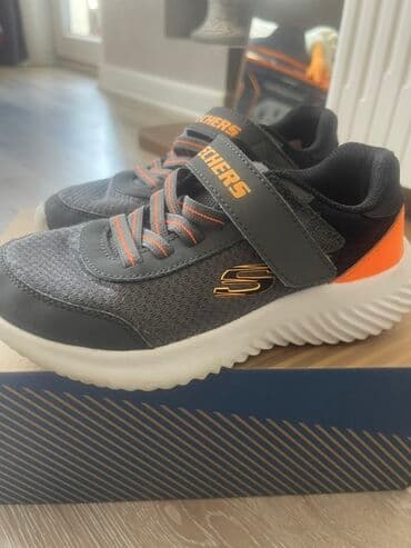 kreditle geyimler: Skechers brendinin uşaq kros keti. Ayaqqabılar tünd boz rəngdədir və — 3