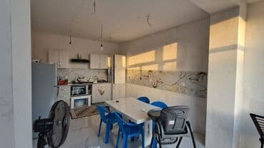 7 ve 8 mkr satilan evler: 3 otaq 1 zal. giriş kalidor, ve hamam tualet . heyetdede ayrica tualet — 2