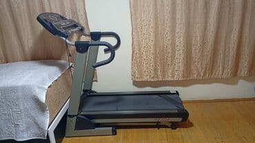 Maskalar, eynəklər: Qaçış trenajoru – T2000 - Elektrikli qaçış yolu, geniş qaçış səthi - — 2