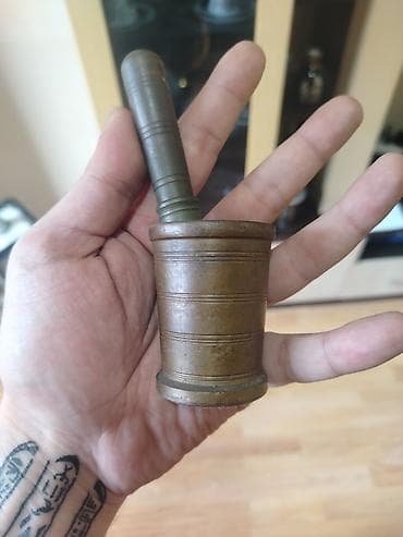 Bürünc əl dəyirmanı – həvəng və dibçək dəsti - Material: tam bürünc -