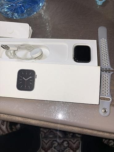 İşlənmiş, Smart saat, Apple, rəng - Qara