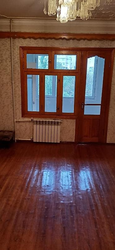 ev axdarıram: Bakı, 2 otaqlı, Köhnə tikili, m. Xalqlar Dostluğu, 70 kv. m — 2