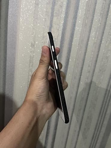 ipad 6 plus: IPhone 7 Plus, Qara, Barmaq izi — 3