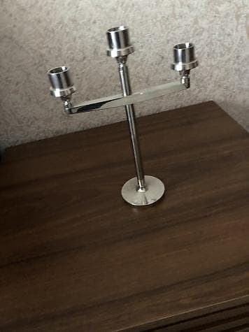 Podsvechniki(imeyutca 2 wtuki)