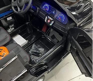 pultlu maşın bmw: Model: BMW X7. 4X4 (4 Motor + 1 Motor yelləncək üçün) Təkərlərin 4-də — 4