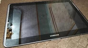 Samsung planşet - Brend: Samsung - Korpus: metalik arxa qapaq, ön