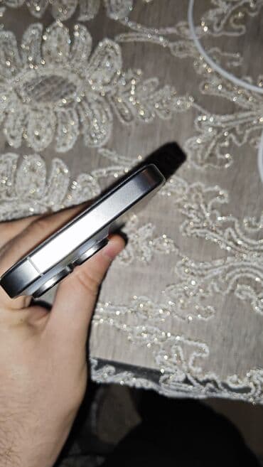 iphone 12 qiyməti: IPhone 15 Pro, Natural Titanium, Face ID — 9