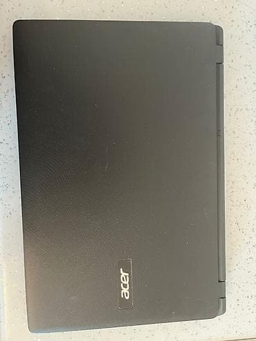 Acer noutbuk Texniki xüsusiyyətlər: - Ekran: təxminən 15.6" LED, HD — 1