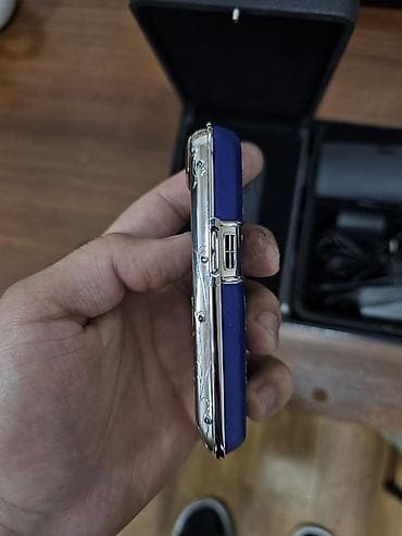 finishing touch: Vertu Signature Touch, 4 GB, rəng - Mavi, Düyməli — 2