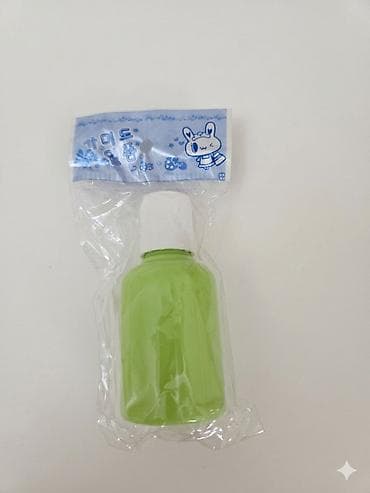 Butkalar, köşklar: Məhsul: Kiçik boş plastik butulka - Rəng: Açıq yaşıl gövdə, ağ qapaq — 1