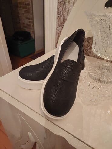 Makasin və loferlər: Ölçü: 38, rəng - Qara, Yeni — 1