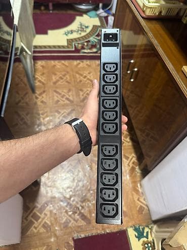 Удлинители: 300 AZN APC PDU – Rack üçün güc paylayıcı modul - Brend/model: APC — 3