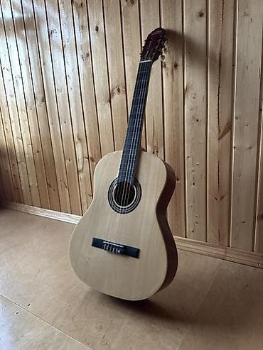 Klassik akustik gitara - 6 simli klassik model - Nylon simlər üçün