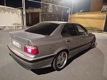 inci aku: BMW 3 series: 2 l | 1992 il Sedan — 3