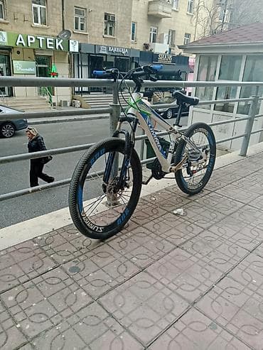vlosebet: Dağ velosipedi – Summa markalı Xüsusiyyətlər: - Alüminium üçbucaq — 2