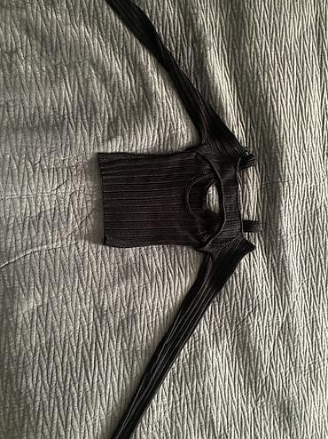 suba aliram: 1-ciKofta 1 dəfə geyinilib,təzədən seçilmir,36 razmer,50 azn — 10