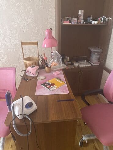 şpaklyovka ustası: Dırnaq ustası tələb olunur, Yerin icarəsi, 3-5 illik təcrübə — 2