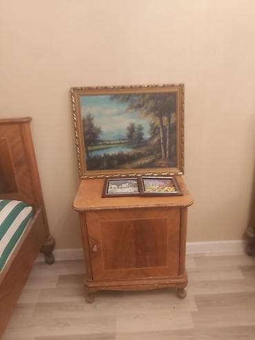 bedroom: Qədimi Mebel dəsti. 2 çarpayı, 1 dolab, 1 termo+pufik, 2 ədəd tumba — 7