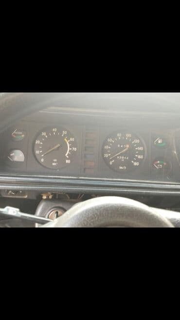 xəzər lada kredit: VAZ 2107 – klassik sedan - Kuzov: ağ rəng, 4 qapı, sedan - Nömrə — 8