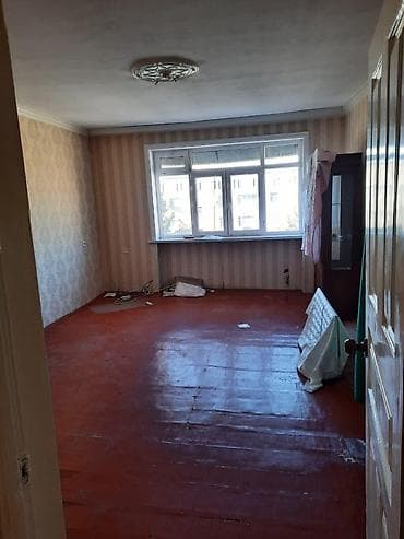 4 cu mikrorayon satilan evler: Gəncə, 3 otaqlı, Köhnə tikili, 72 kv. m — 2