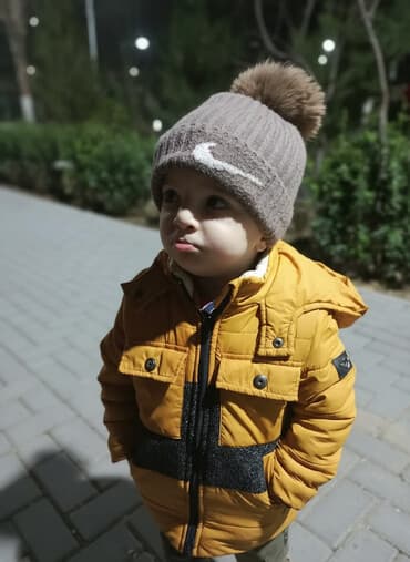 Salam öz evimdə uşağa baxıram.Ünvan Neftçilər.Əlaqə nömrəsi qeyd