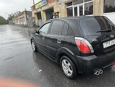 qubada ucuz avtomabiller: Kia Rio: 1.4 l | 2006 il Hetçbek — 3