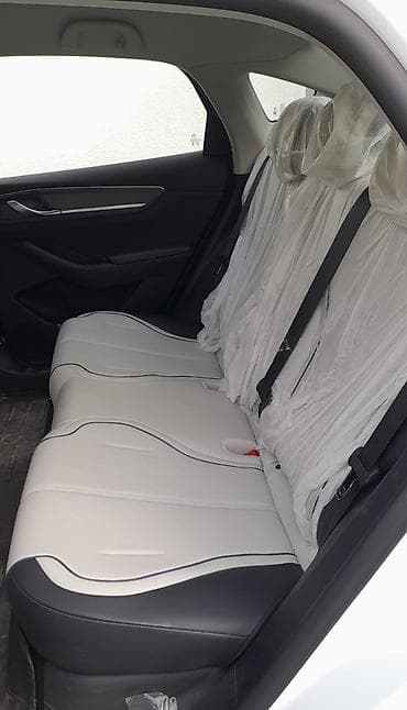 ups satisi: BYD sedan – ağ rəng, müasir dizaynlı ön barmaqlıq və tam LED işıqlar — 3
