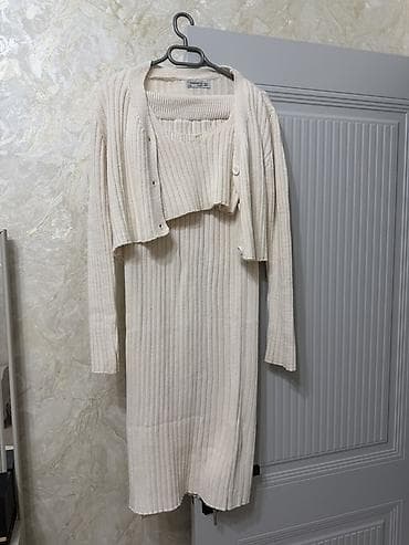 qadın geyim: Yenidi geyinilmeyib. 85azne alinib — 2