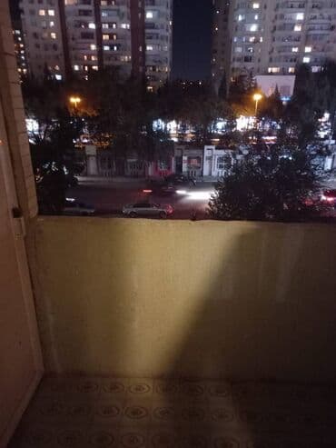 Bakı, 3 otaqlı, Köhnə tikili, m. Neftçilər, 70 kv. m — 7