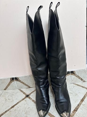 Qadın ayaqqabıları: Qadın kovboy tərzli uzun çəkmələr - Rəng: qara - Material: hamar — 2