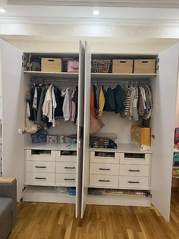 isqaf: Şkaf satılır. Ölçüləri: — eni: 200 sm — hündürlüyü: 230 sm — — 4