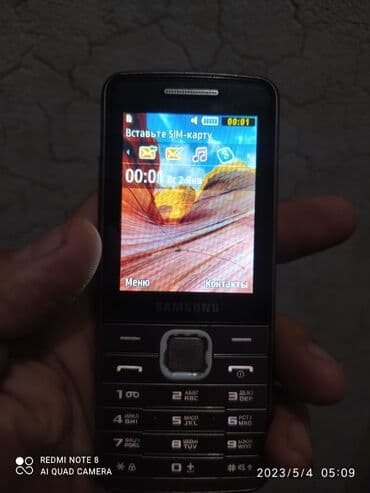 memory kart: Samsung telefondur.Mohkəm telefondur .Saz vəziyyətdədir.Sadəcə ekranin — 2