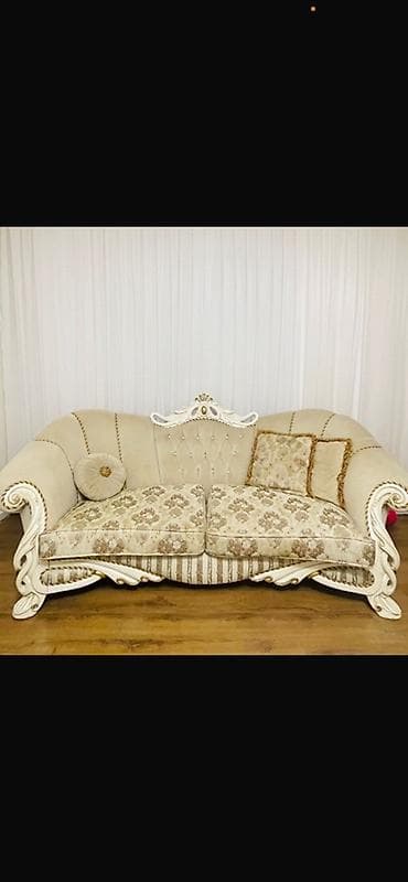 Jurnal masası, Divan, TV stend