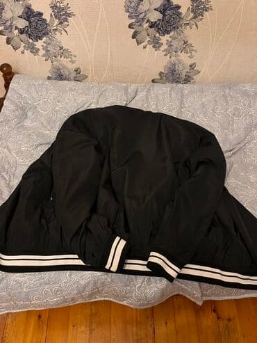 luç qızıl saat: Kurtka, Bomber, Payız, Bershka, XL — 2