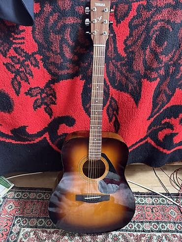 Akustik gitara, Yamaha, 6 sim, İşlənmiş, Ünvandan götürmə, Pulsuz çatdırılma, Ödənişli çatdırılma