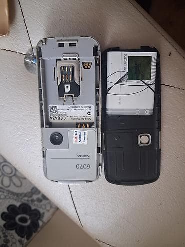 samsung galaxy note 1: Klassik düyməli telefonlar dəsti - Nokia 6070: orijinal korpus — 2