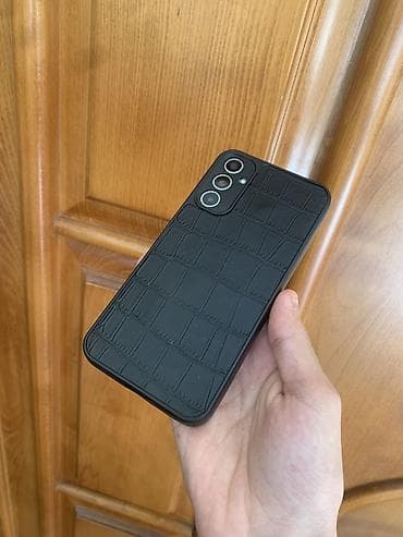 iphone 5 neverlock: Samsung Galaxy A24 4G, цвет - Серебристый, Две SIM карты — 2