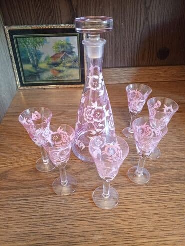 qədimi qab: Rəng - Çəhrayı, Şüşə, 6, Çexiya — 1