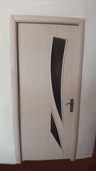 İç qapı – modern dizayn - Material: ağac teksturalı MDF/laminat örtük