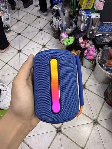 ses yaz: BS-11 Portativ Bluetooth Dinamik - RGB işıqlandırma: Korpusun ön — 1