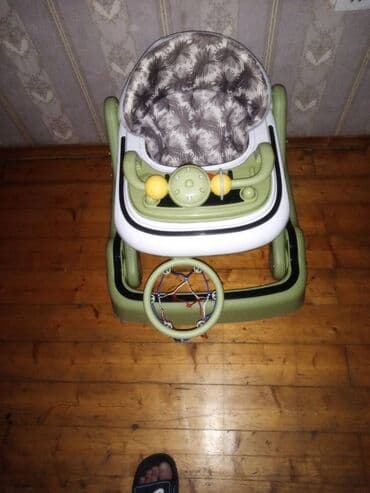 универсальные трехколесные коляски: Трехколесная коляска, Б/у — 1