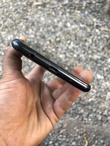 Samsung Galaxy A10, 32 GB, rəng - Qara, İki sim kartlı