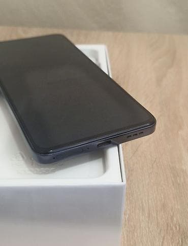 android tv box: OPPO Reno 12F 8/512 smartfonu üçün orijinal qutu və aksesuarlar dəsti — 3