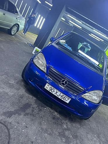 mersedes saat: Mercedes-Benz A-Class (A160) – mavi rəngli hetçbek Xüsusiyyətlər və — 4