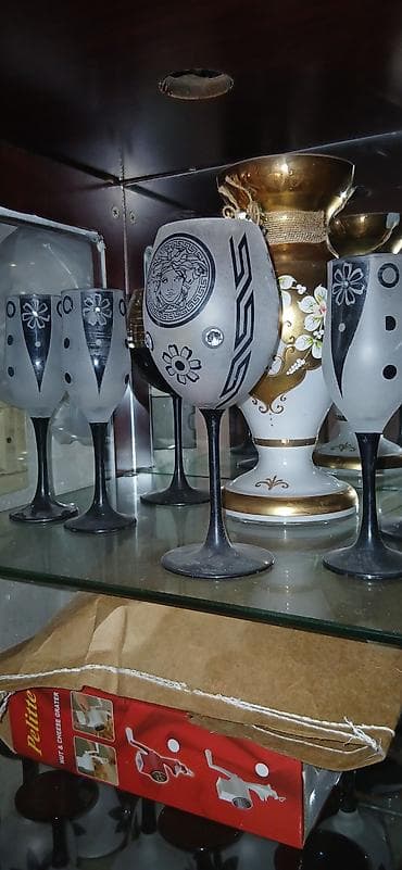 lepqa qablar: Qədəhlər, rəng - Qara, Şüşə, Türkiyə — 3