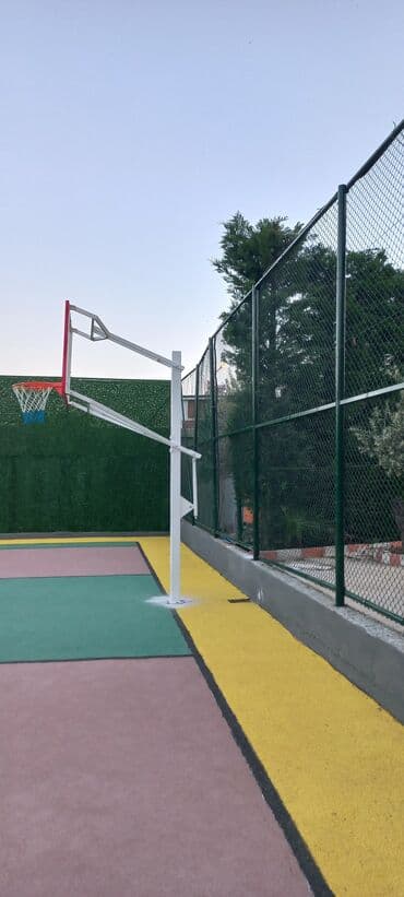 настольный теннис: Теннисные столы — 4